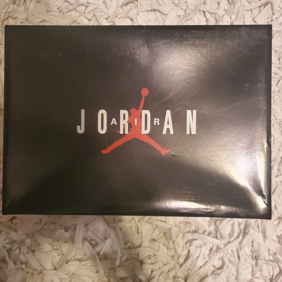 Womens Air Jordan 11 Retro - Picture 4 of 7